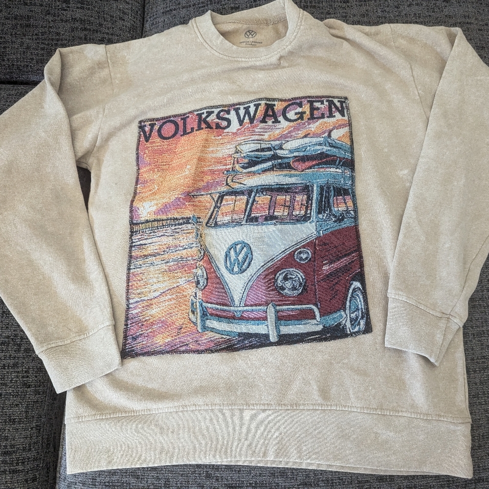 Volkswagen Sweatshirt M NWOT